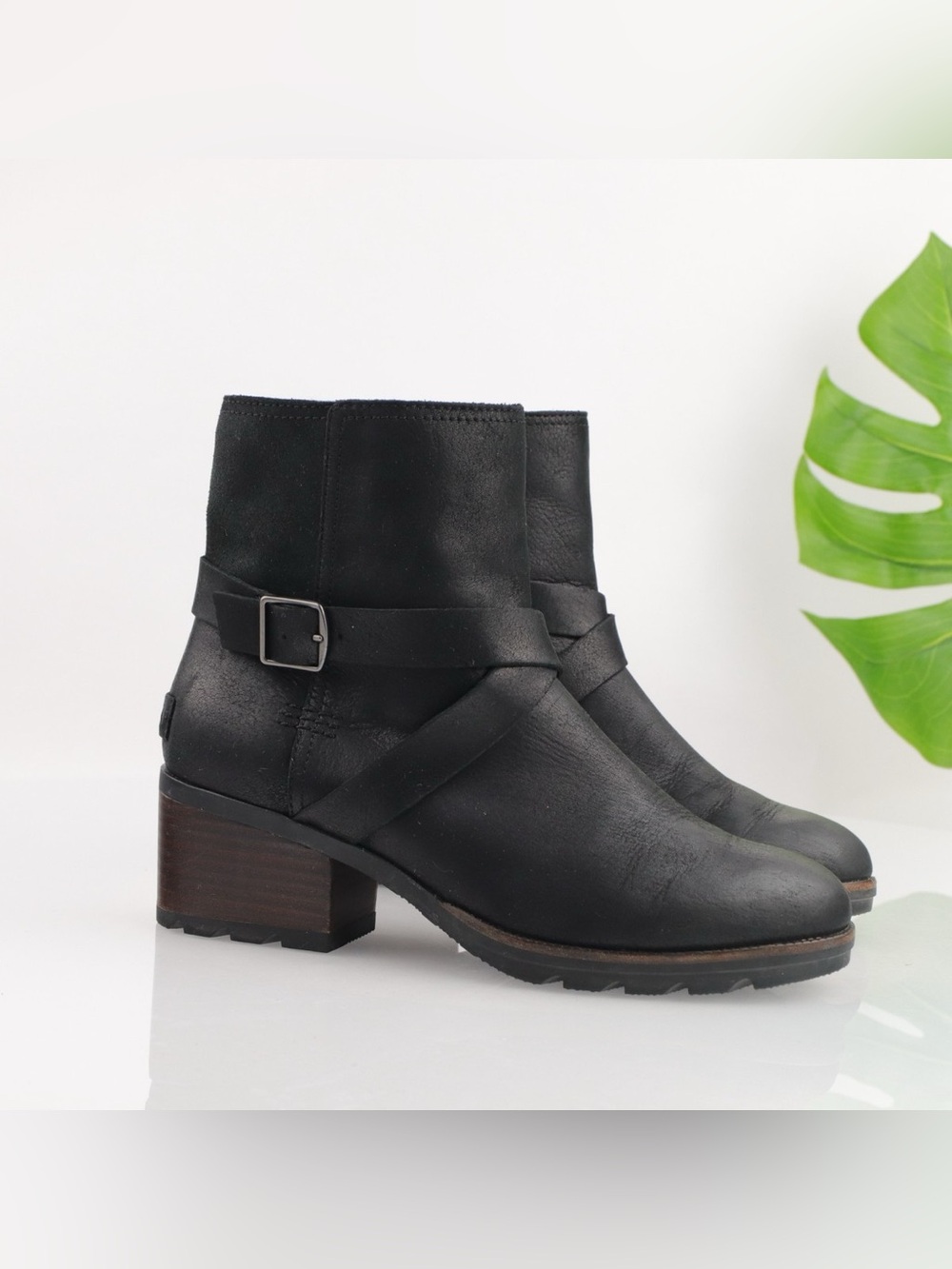 Sorel Cate Buckle Waterproof Black Leather Heeled Ankle Boots Lug Sole Size 10